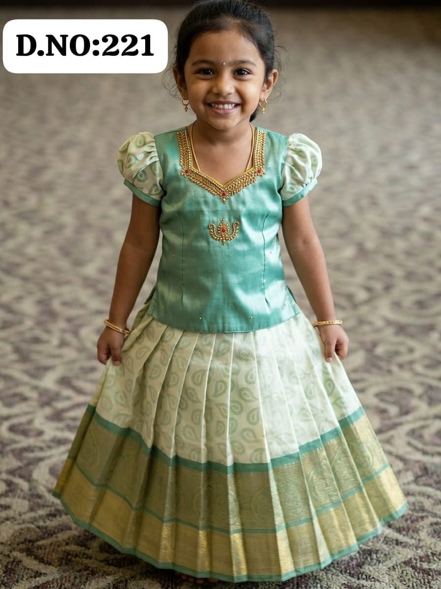 Pattu pavadai -221
